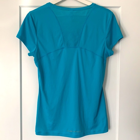 UNDER ARMOUR Womens Semi-Fitted Heat Gear workout shirt - Picture 3 of 5